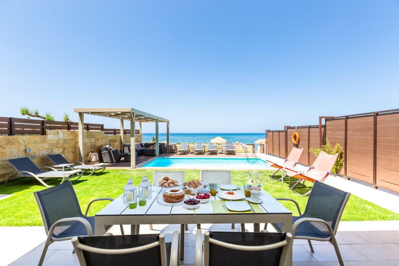 Espera Luxury Beach Front Residence With Pool & Bbq, By Thinkvilla העיירה רתימנו מראה חיצוני תמונה