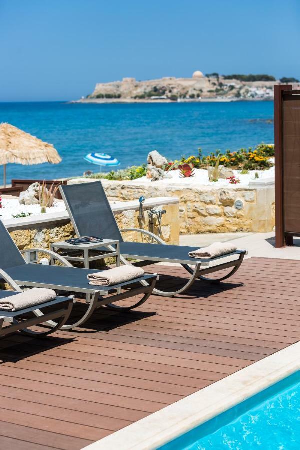 Espera Luxury Beach Front Residence With Pool & Bbq, By Thinkvilla העיירה רתימנו מראה חיצוני תמונה
